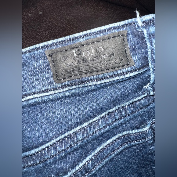 Ralph Lauren Aubrie Denim Legging
Girls size 8
LIGHTLY WORN
COLOR:Lucey Wash - Picture 4 of 15